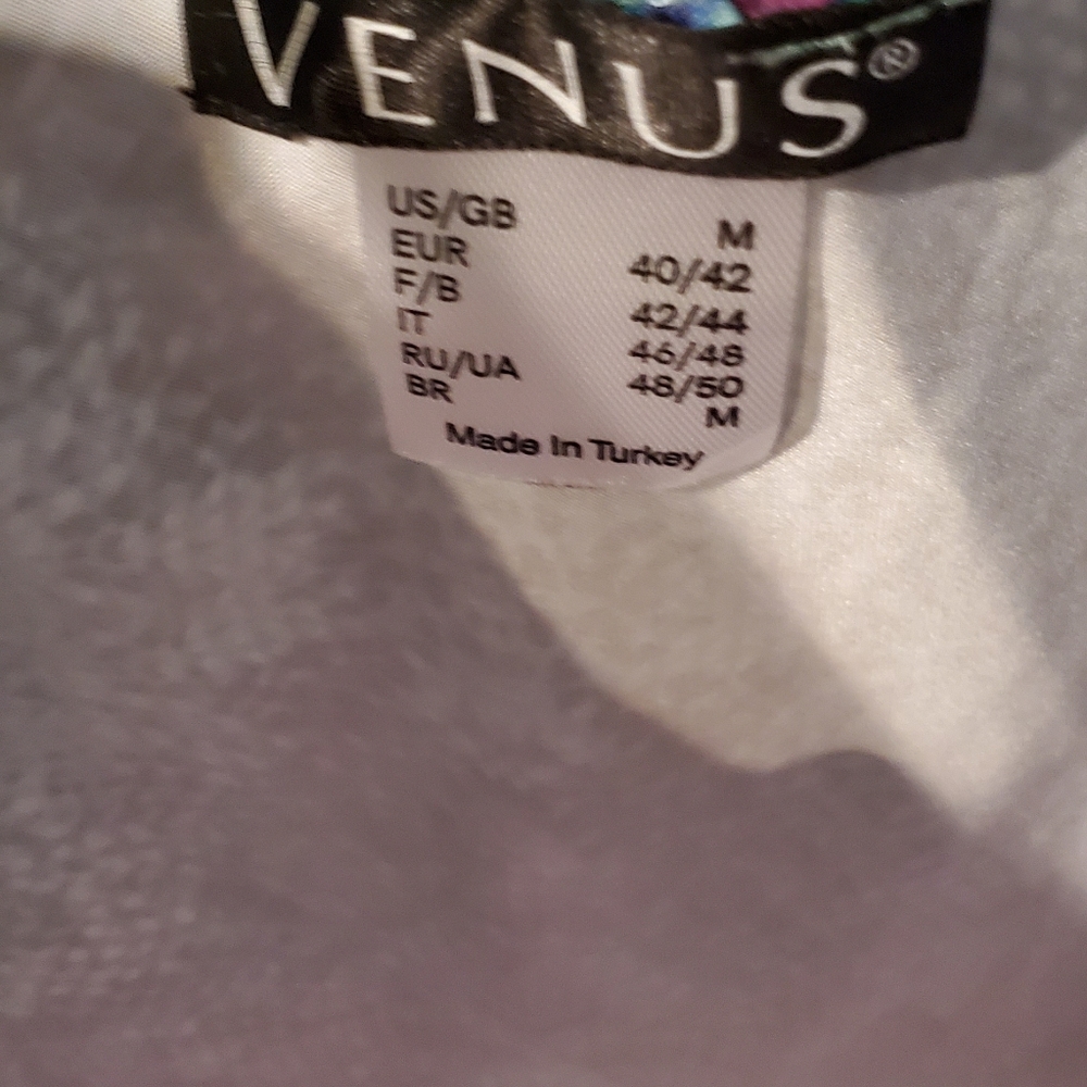 Venus Tanktop - Picture 3 of 3